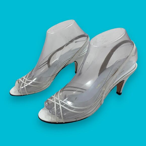 ❌SOLD❌1960s KEMP'S SHOE SALON White leather and clear slingback shoes - Picture 3 of 14